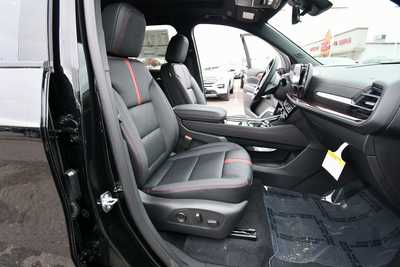 2026 Chevrolet Traverse, $58484. Photo 12