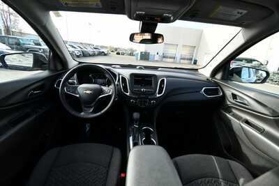 2024 Chevrolet Equinox, $23500. Photo 3