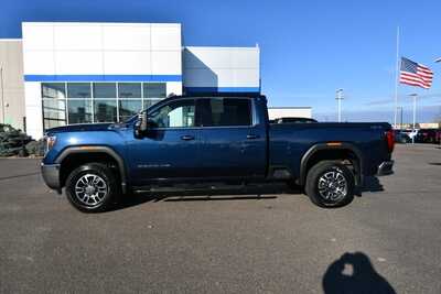 2021 GMC 2500 Crew Cab, $41874. Photo 4