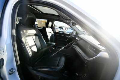 2021 Jeep Grand Cherokee L, $26808. Photo 12