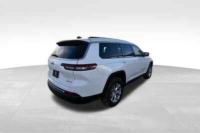 2021 Jeep Grand Cherokee L, $26808. Photo 5