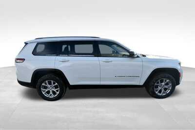 2021 Jeep Grand Cherokee L, $26808. Photo 6