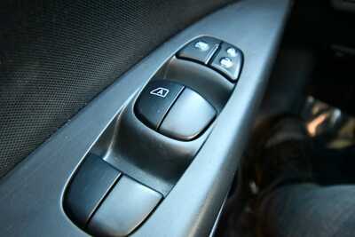 2017 Nissan Sentra, $7997. Photo 12