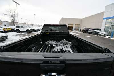 2022 Chevrolet 3500 Crew Cab, $47570. Photo 7