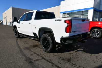 2025 Chevrolet 3500 Crew Cab, $62744. Photo 5