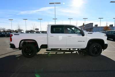 2025 Chevrolet 3500 Crew Cab, $62744. Photo 8