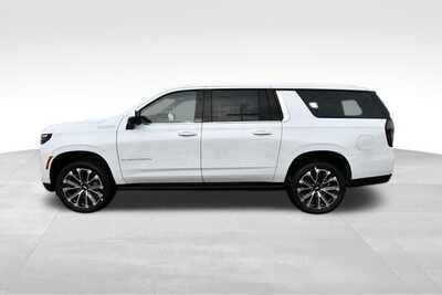 2026 Chevrolet Suburban, $93997. Photo 3