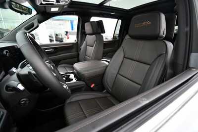 2026 Chevrolet Suburban, $93997. Photo 9