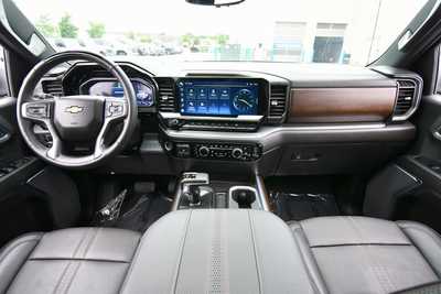2024 Chevrolet 1500 Crew Cab, $54298. Photo 3