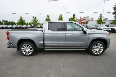 2024 Chevrolet 1500 Crew Cab, $54298. Photo 9