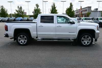 2018 GMC 1500 Crew Cab, $25769. Photo 9
