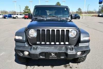 2018 Jeep Wrangler Unlimited, $17997. Photo 11