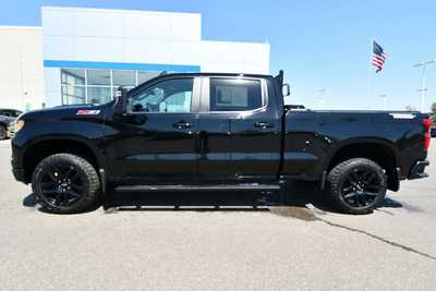 2022 Chevrolet 1500 Crew Cab, $42769. Photo 4