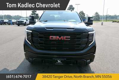 2023 GMC 1500 Crew Cab, $42902. Photo 11