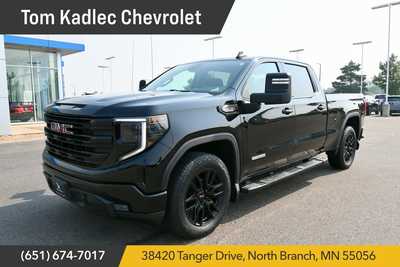 2023 GMC 1500 Crew Cab, $42902. Photo 2