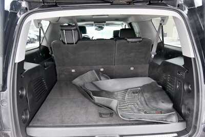 2017 GMC Yukon XL, $19997. Photo 7