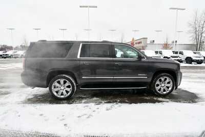 2017 GMC Yukon XL, $19997. Photo 9