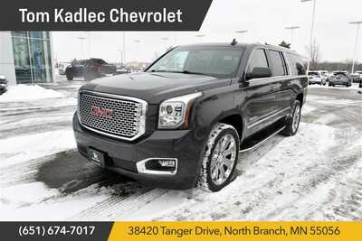 2017 GMC Yukon XL, $19997. Photo 1