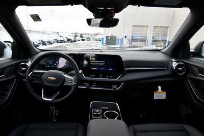 2026 Chevrolet Equinox, $34261. Photo 3