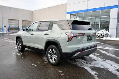 2026 Chevrolet Equinox, $34261. Photo 5