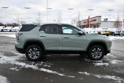 2026 Chevrolet Equinox, $34261. Photo 8