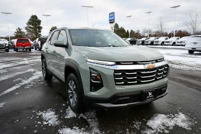 2026 Chevrolet Equinox, $34261. Photo 9
