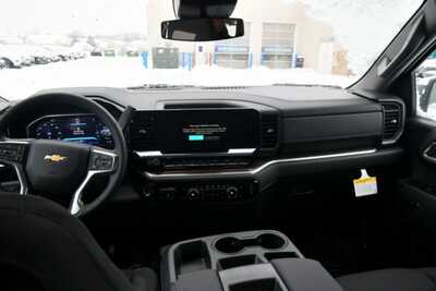 2026 Chevrolet 1500 Crew Cab, $49997. Photo 3