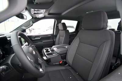 2026 Chevrolet 1500 Crew Cab, $62235. Photo 12