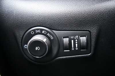 2024 Jeep Compass, $19997. Photo 10