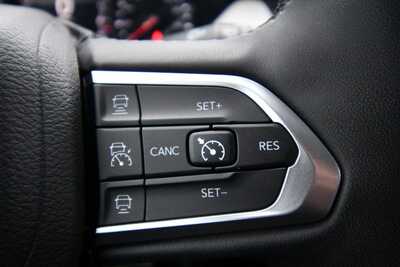 2024 Jeep Compass, $19997. Photo 12