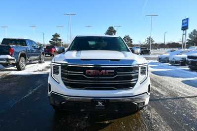 2025 GMC 1500 Crew Cab, $42997. Photo 11