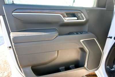2025 GMC 1500 Crew Cab, $42997. Photo 12