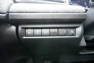 2025 Toyota Camry, $33997. Photo 12