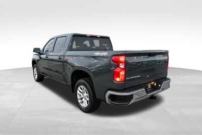 2026 Chevrolet 1500 Crew Cab, $49838. Photo 4