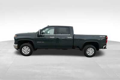 2026 Chevrolet 2500 Crew Cab, $75997. Photo 3