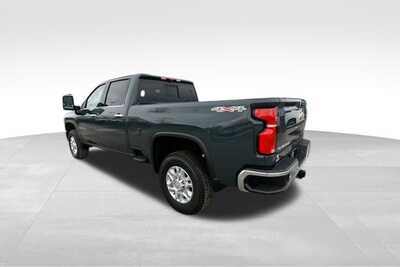 2026 Chevrolet 2500 Crew Cab, $75997. Photo 4
