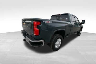2026 Chevrolet 2500 Crew Cab, $75997. Photo 7