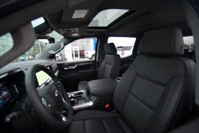 2026 Chevrolet 1500 Crew Cab, $51350. Photo 11