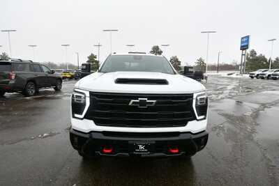 2026 Chevrolet 3500 Crew Cab, $75278. Photo 10