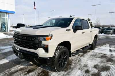 2026 Chevrolet 1500 Crew Cab, $51635. Photo 2