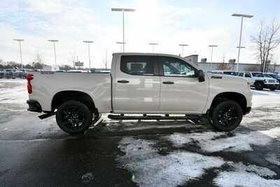 2026 Chevrolet 1500 Crew Cab, $51635. Photo 8