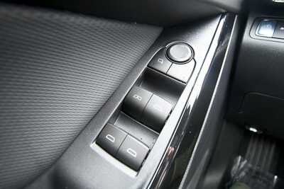 2026 Chevrolet Equinox, $34535. Photo 10