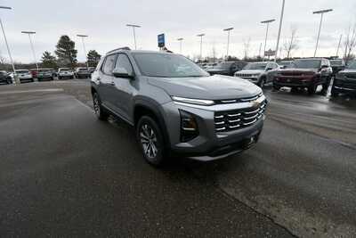 2026 Chevrolet Equinox, $34535. Photo 9