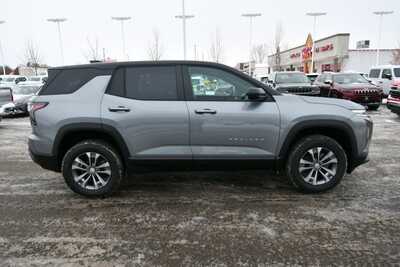 2026 Chevrolet Equinox, $30786. Photo 7