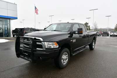 2018 RAM 2500 Crew Cab, $19997. Photo 2