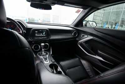 2018 Chevrolet Camaro, $18997. Photo 3