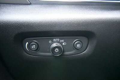 2020 Chevrolet Traverse, $22997. Photo 12