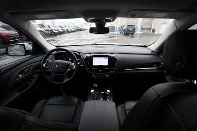 2020 Chevrolet Traverse, $22997. Photo 3