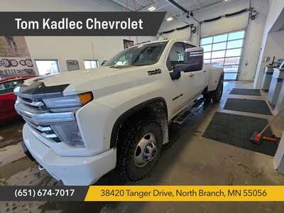 2022 Chevrolet 3500 Crew Cab, $59974. Photo 1