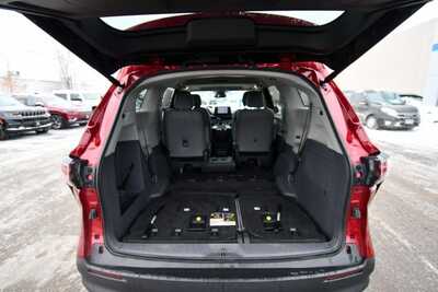 2023 Toyota Sienna, $34497. Photo 10